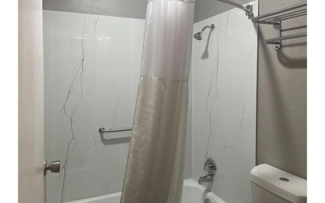 Americas Best Value Inn & Suites Anaheim Convention Center