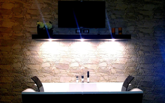Excellence Suite