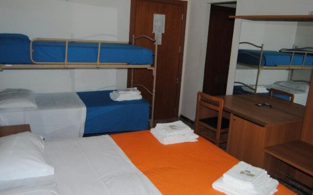 Hotel Trevi