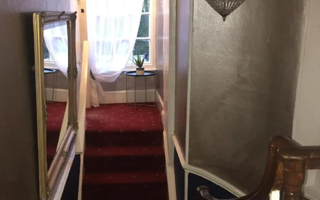 Castle Lodge Hotel