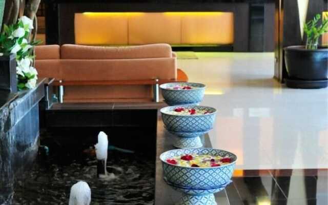 Bangkok Natural Spa Resort and Suite
