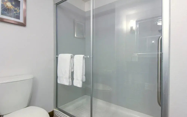 Quality Inn & Suites North- Legoland Area