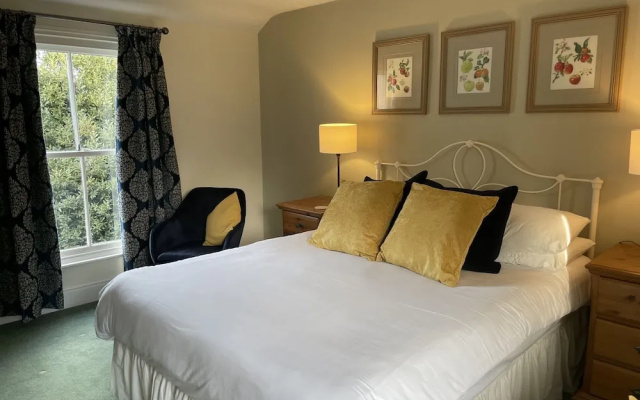 Holdfast Cottage Hotel