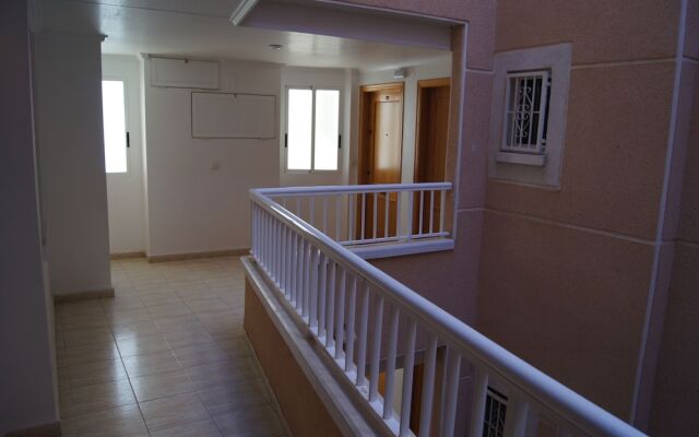 Sunny Holiday Apartment