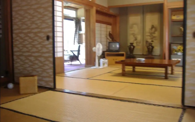 Saratoku Ryokan