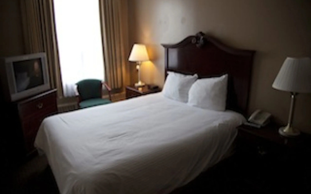 Hotel Senator