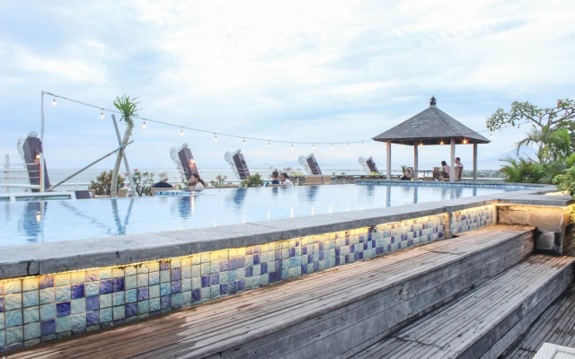 Kutabex Beach Front Hotel