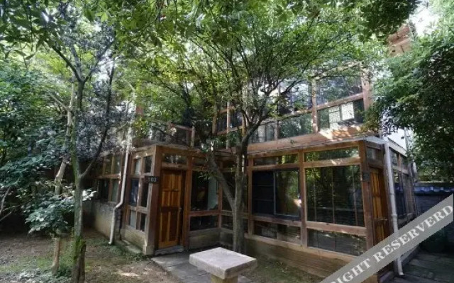 Taohuayuan Hostel