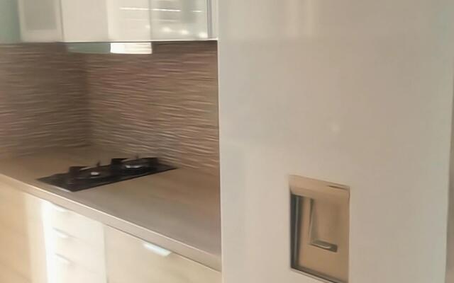 Vibrant Apartment in Rafina With Garden