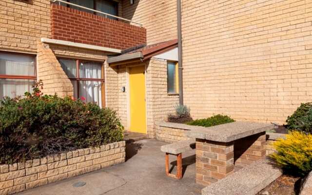 Central Park 4 - Centre of Jindabyne