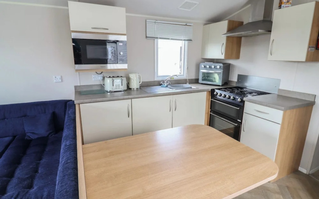 Ty Mawr Holiday Park - Holiday Accommodation 22393