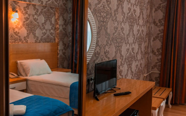 Peracity Hotel