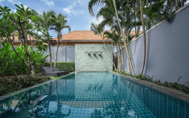 Villa Aru by Tropiclook: Onyx style Nai Harn beach