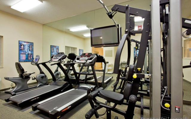 Candlewood Suites Virginia Beach Town Center by IHG