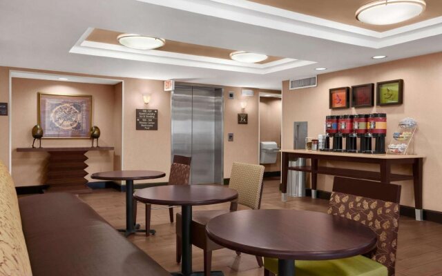 Holiday Inn Express Hartford South - Rocky Hill by IHG