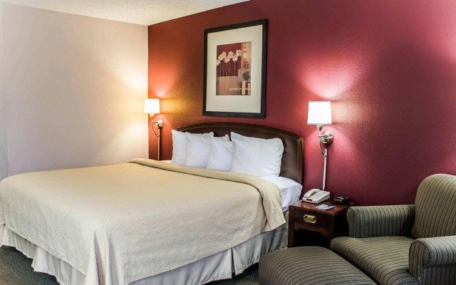 Quality Inn Roanoke Rapids