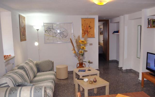 Stones Garden - One Bedroom