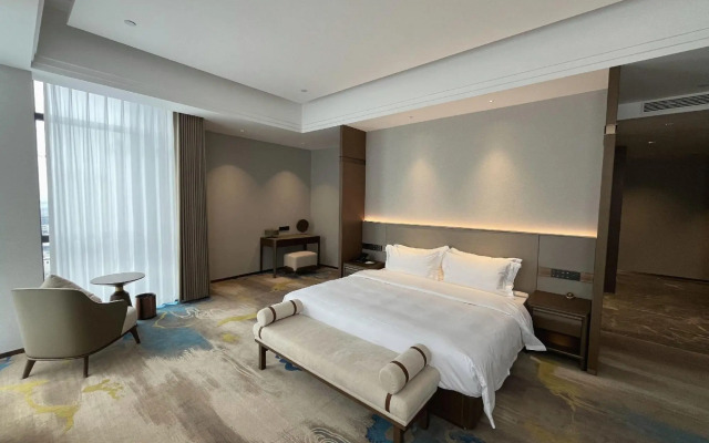 Ding Zhou International Hotel