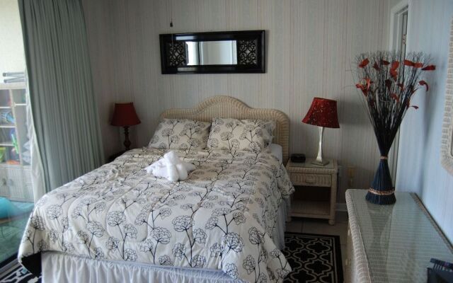 Gulf Village 412 by RedAwning