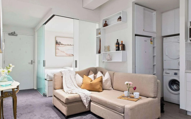 A Cozy CBD Studio Near Melbourne Central – Guest Rooms – Melbourne