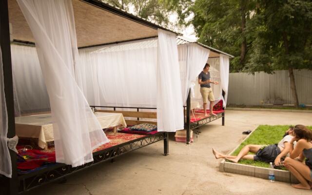 Friends guest house & hostel