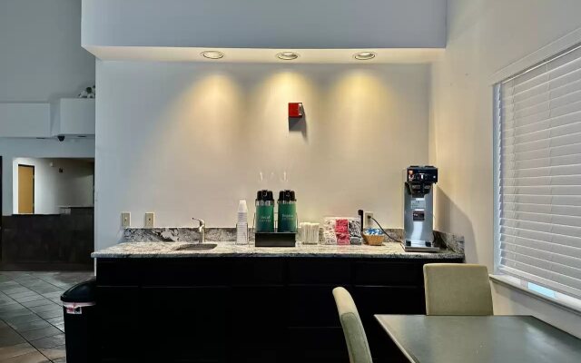 Quality Inn & Suites Junction