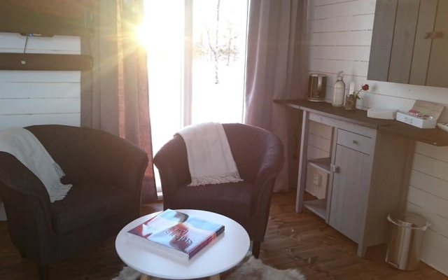 Arctic gourmet cabin