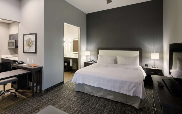 Homewood Suites by Hilton Topeka