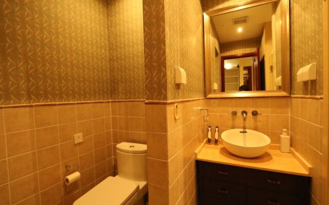 Warm Journey Apartment