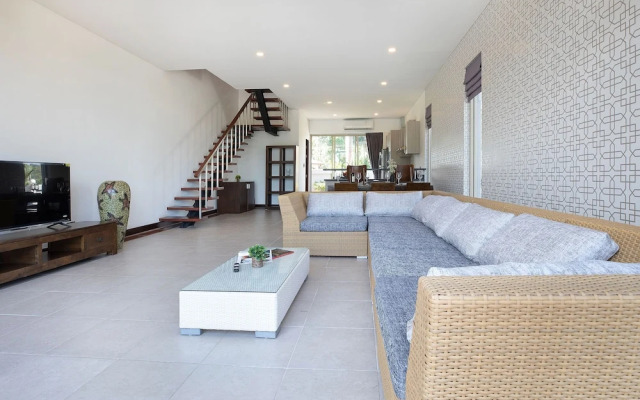 Spacious 3BR Pool Access Villa Argent 7
