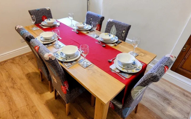 Rhubarb Terrace on the Coast - Sleeps 1-6