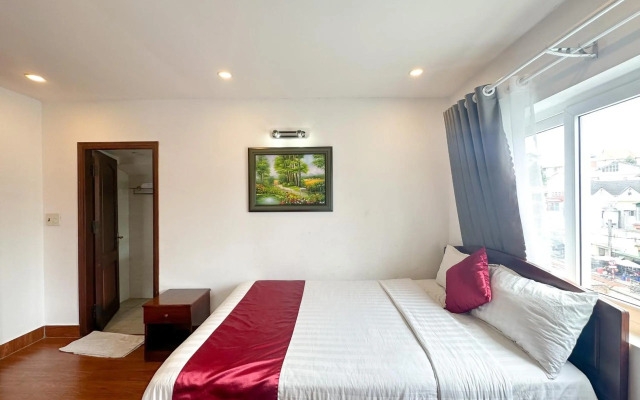 White Horse Hotel & Restaurant