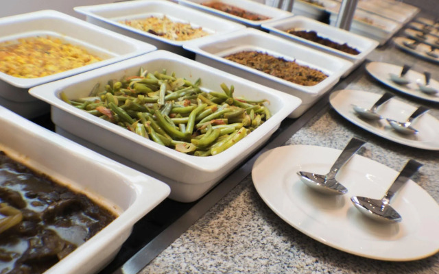 HS HOTSSON Hotel Silao