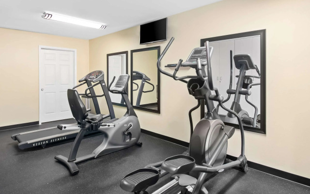 Best Western Cedar Inn