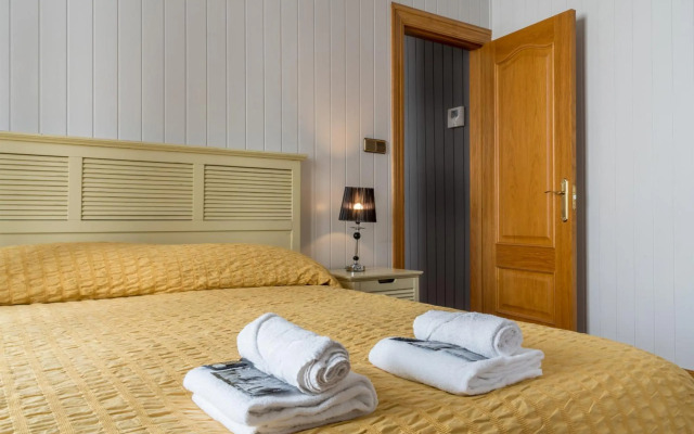 Ayala apartment by People Rentals