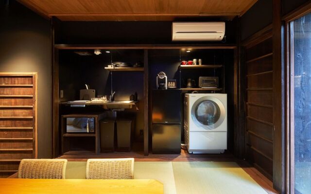 YADORU KYOTO HANARE Mizunoe No Yado