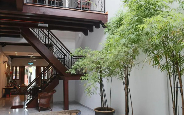 Heeren Palm Suites