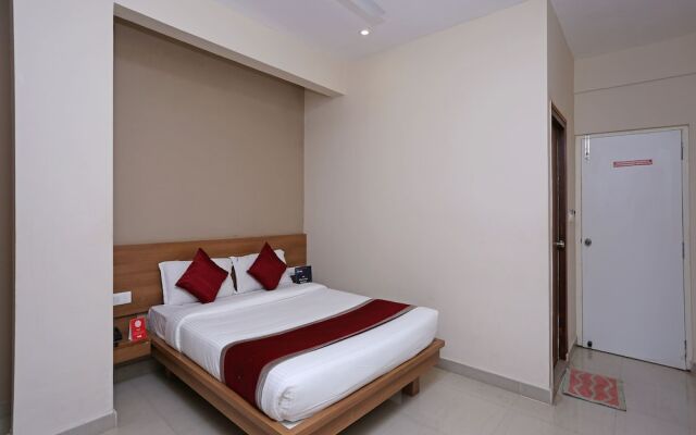 OYO 6447 Samasth Rooms And Suites