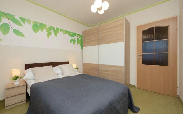 Apartment With Balcony for 2 by Renters