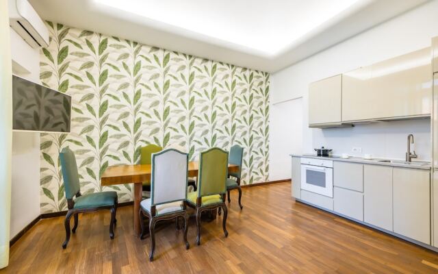 Green Tea Flat at Piazza Carit by Wonderful Italy