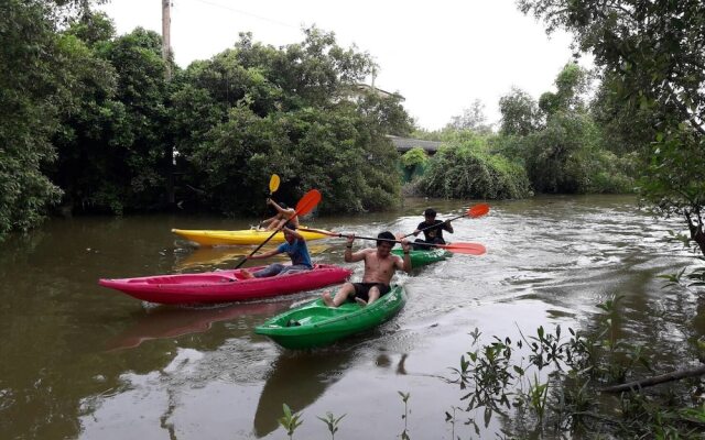Saeng Tai Amphawa Resort