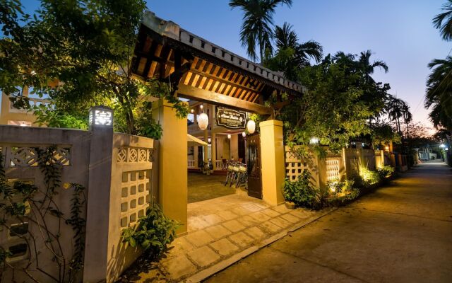 Tonkin Creeper Flower Villa