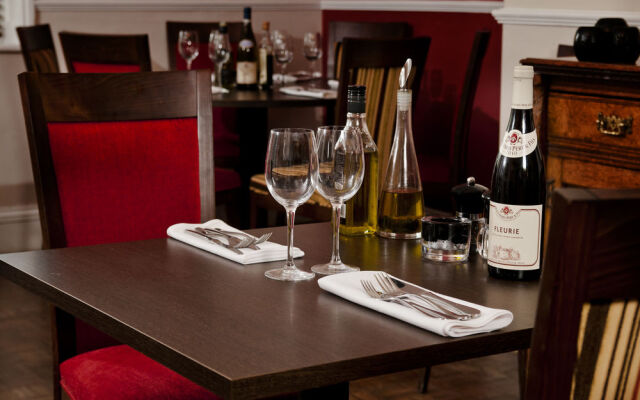 Clarence Court Hotel