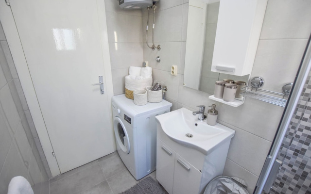 Apartment S and E