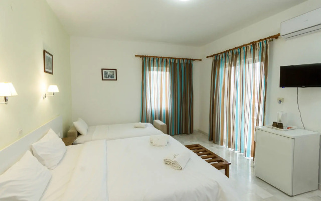 Revekka Rooms