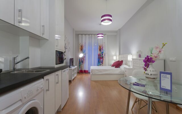 Apartamentos KM1 Gran Via