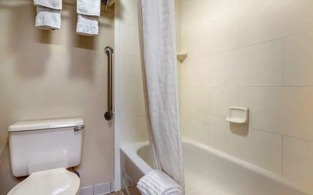 Comfort Inn Cincinnati Northeast