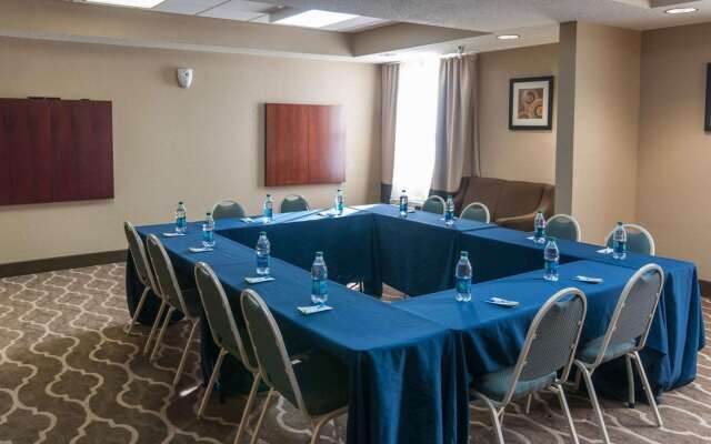 Comfort Inn & Suites La Grange
