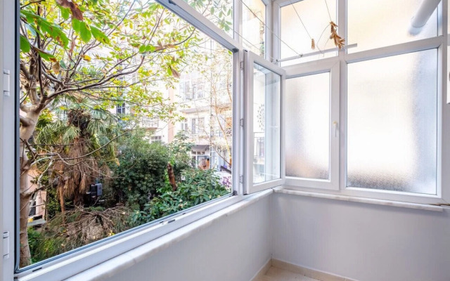 Fully Equipped Cozy Home in Kadikoy