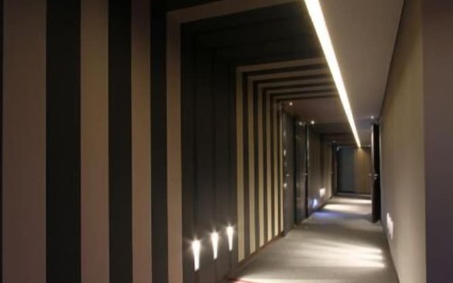 Valentine Hotel